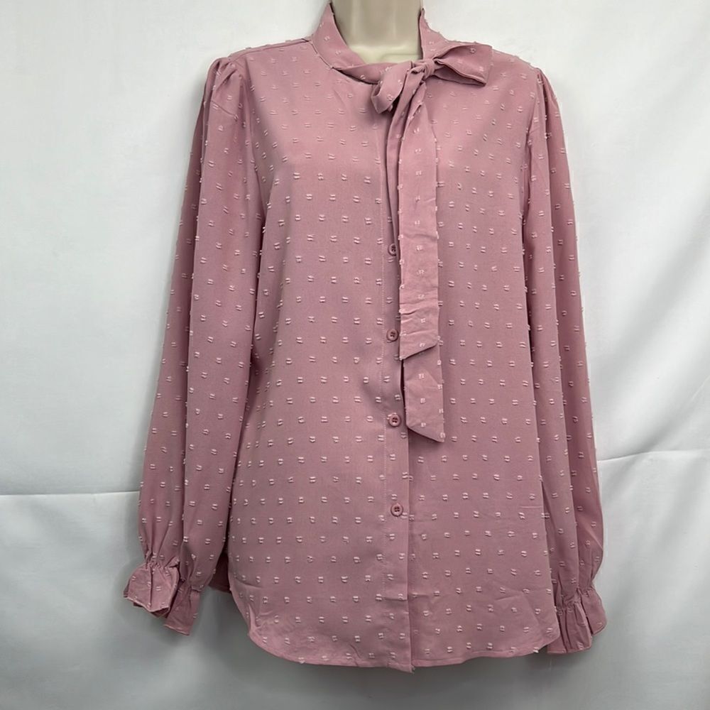 Acevog Dusty Pink textured tie neck button up blouse NWT size medium
